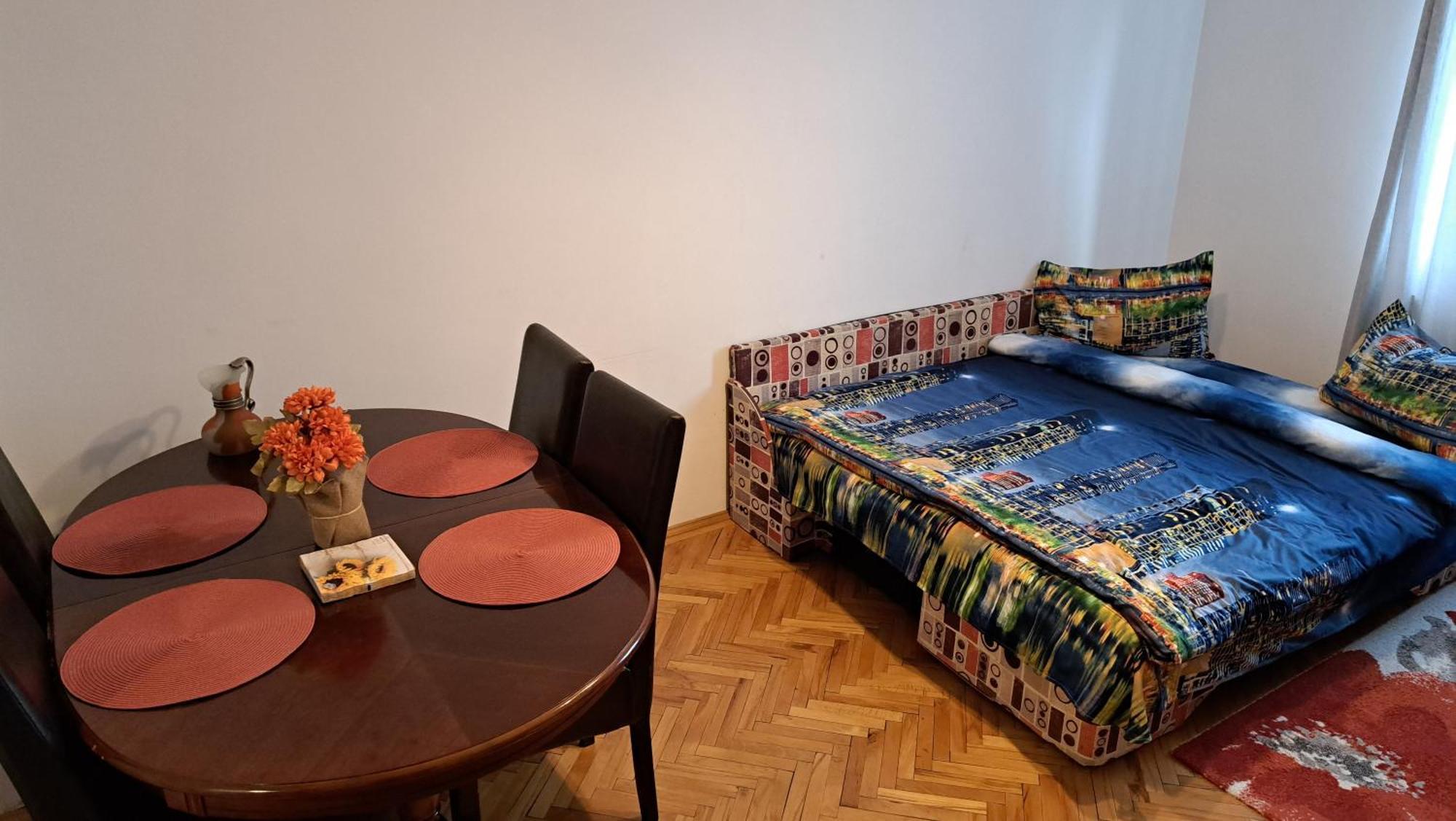 Lovely 1 Bedroom Apartment In City Centre, Sleeps 4 ! توردا المظهر الخارجي الصورة